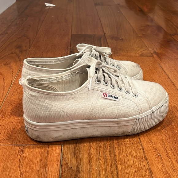 White platform supergas - Picture 2 of 5